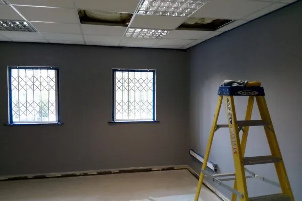 carefurbish-handyman-painting-the-office