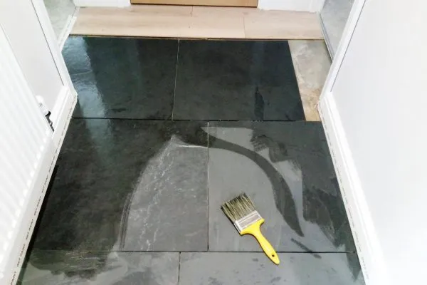 carefurbish-handyman-sealing-natural-slate-tiles-in-progress